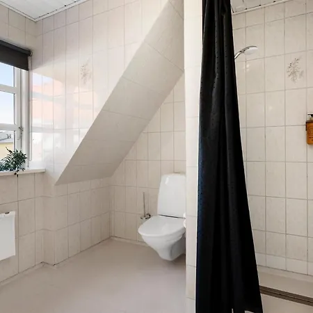 Appartement Three-Bedroom Apartment Karrebæksminde With Sea View 03 Karrebæksminde