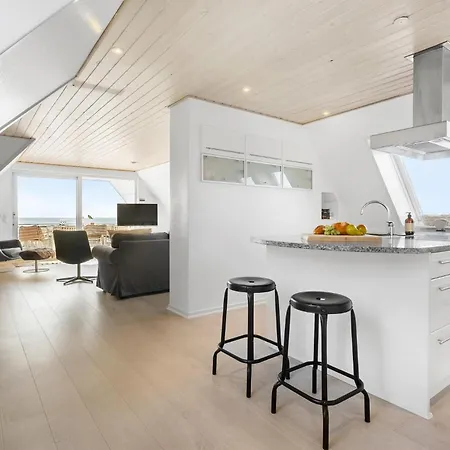 Three-Bedroom Apartment Karrebæksminde With Sea View 03 *