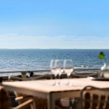 Three-bedroom With Sea View 03 Apartament Karrebæksminde